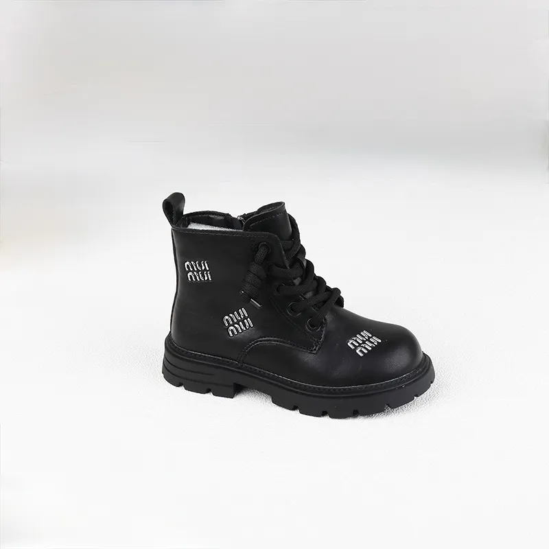 بوت اسپرت جی داک کد ۹۷۷۸